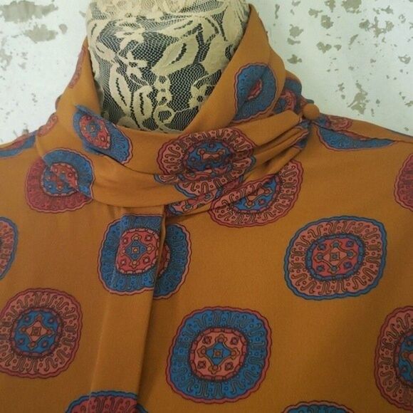 FOXCROFT Women's VINTAGE 70's Academia Mustard Bold Print Button Top Medium - Picture 2 of 9